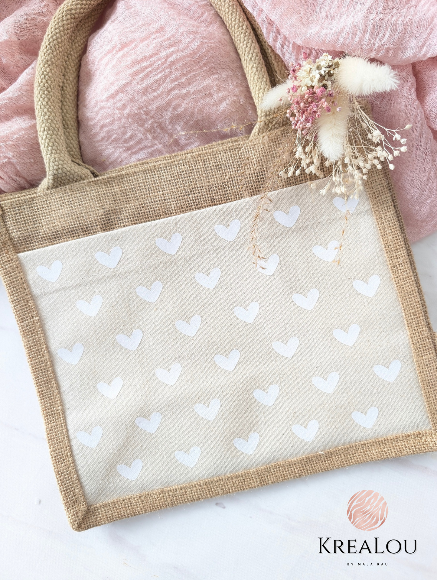 Jutetasche mit Herzchen